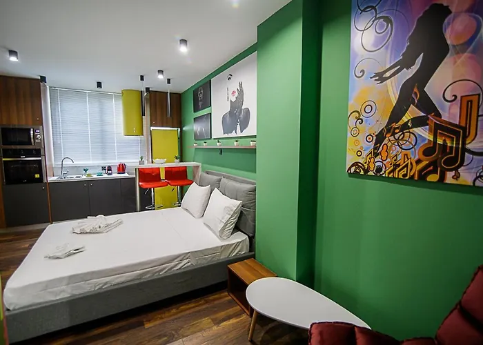 Facadoro Apartments