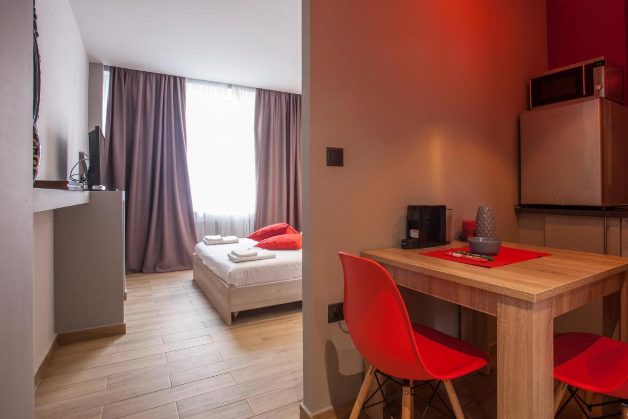 Facadoro Apartment *